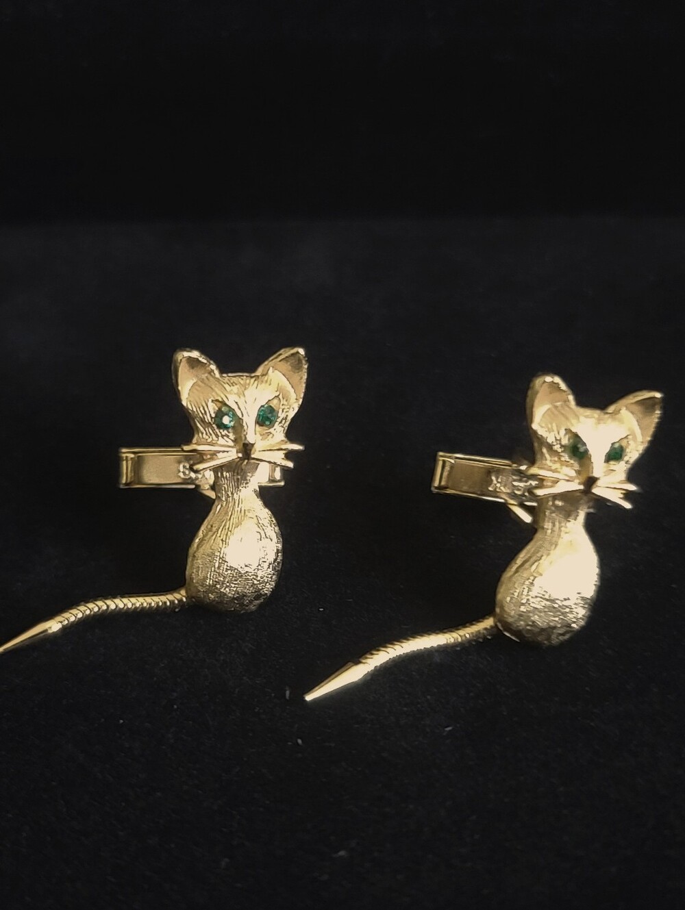 Rare Vtg Swank Gold Tone Cat Cufflinks Green Rhinestone Eyes Movable Tail MCM